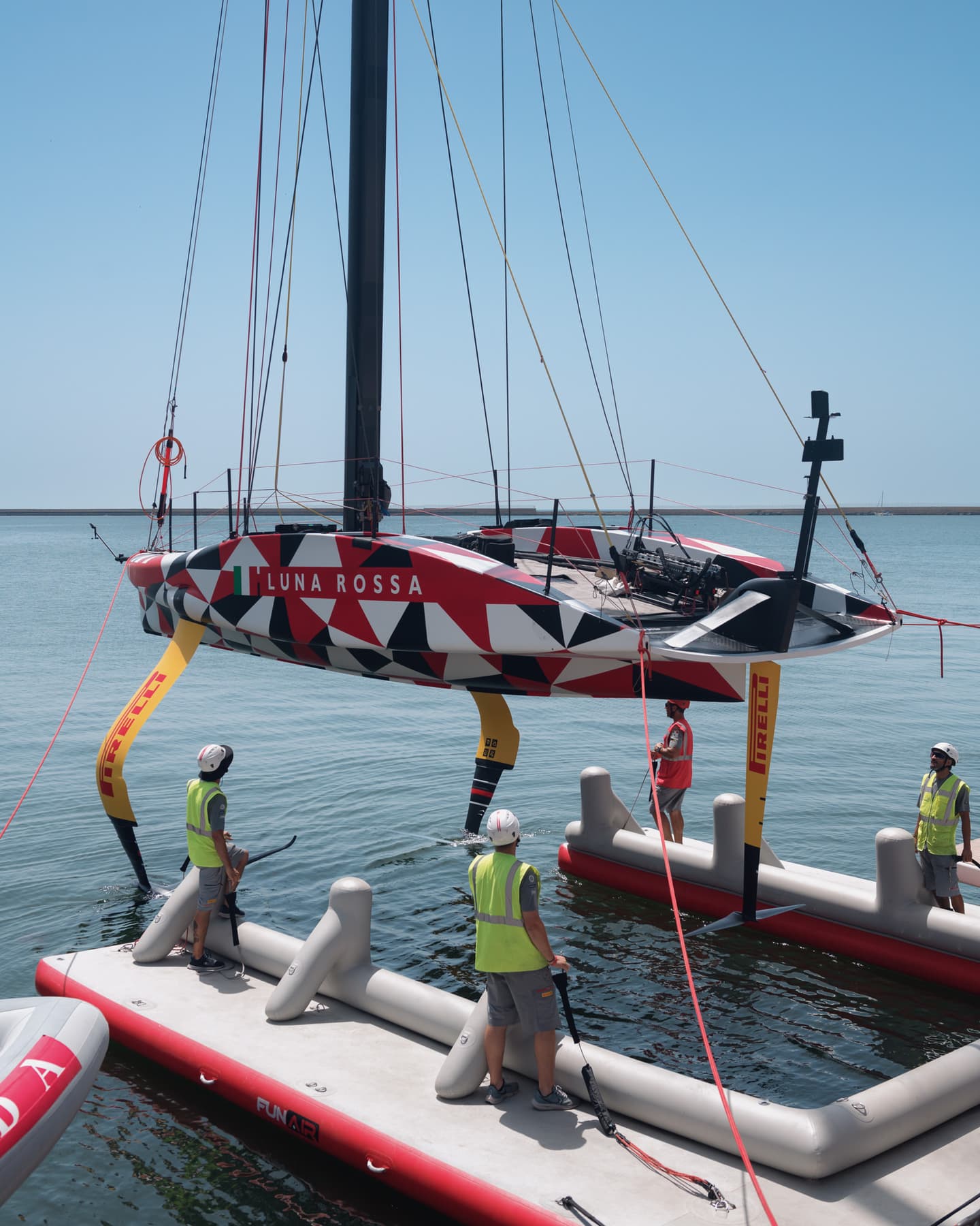Luna Rossa — 10